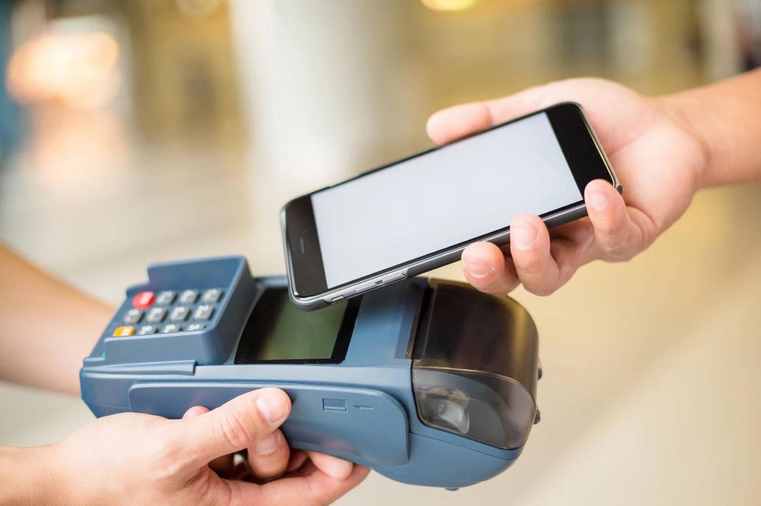 储蓄卡用pose机刷有手续费吗，手续费低安全的pos机-第2张图片